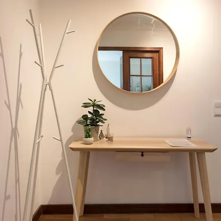 Lovelystay - Charming 3br Flat W/ Free Parking In Devesas Vila Nova de Gaia